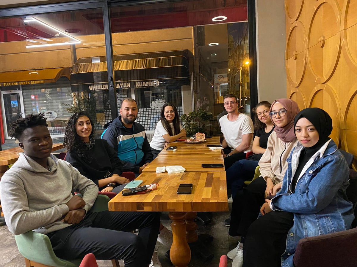 team cafe meeting